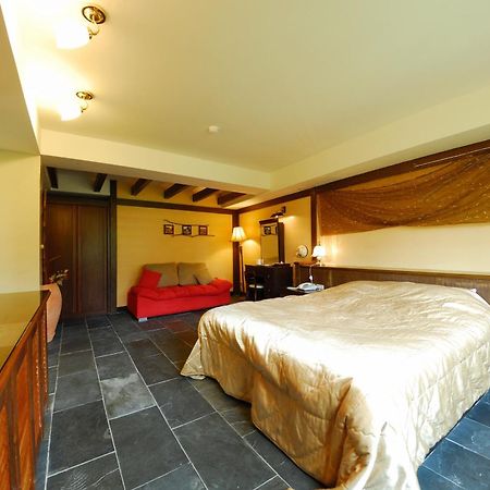 לוגו Shinmingshan Holiday Inn מראה חיצוני תמונה